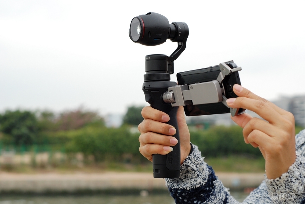 拍视频_拍视频再也不用扛着防抖云台跑了,零度