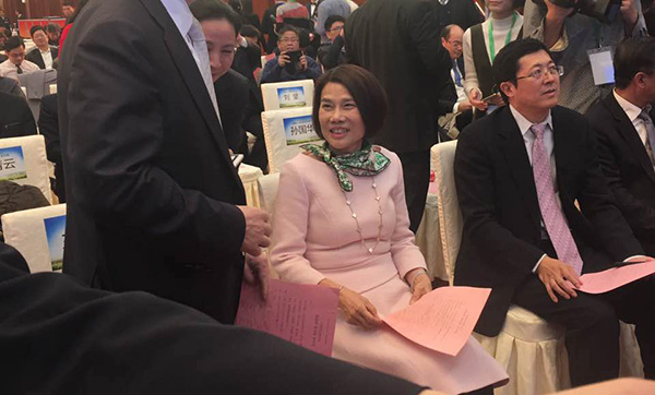 董明珠：这些事情都压不垮我 成为网红其实我挺骄傲的