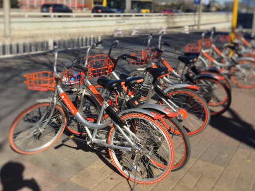 摩拜创始人说,创业失败了,就当做公益吧。我们