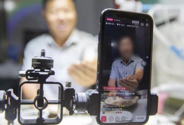 抖音主播一般用什么设备,抖音直播唱歌需要什