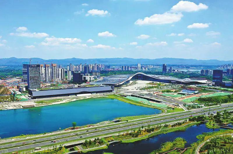 四川天府新区站上新的历史起点—— 不断蓄势蝶变，为“未来城市”画像