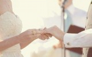 從劉強東奶茶妹的婚姻,看高凈值人群如何給婚姻保價