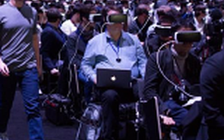 扎克伯格的意外亮相或將開啟社交的VR時代