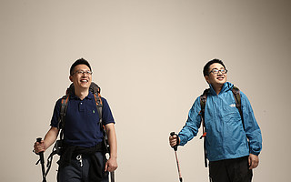 不做APP，单凭一个微信号就拿到了雷军和江南春数千万美元投资，王振华是如何把出境自由行做到极致的？