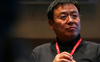 閻焱：有一公司喜歡像軍隊一樣喊口號，很快就破產了