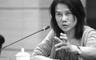 格力营收下滑400亿后 董明珠：我活得好得很