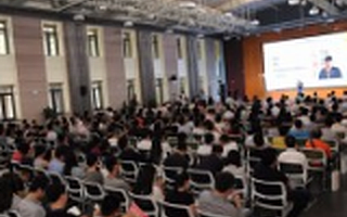 互联网+汽车：烧钱是空 服务是真!