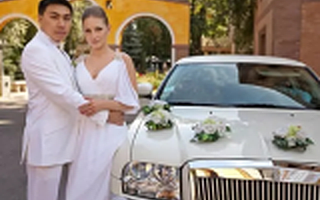 这个小伙子无意晒了一下老婆,却成就了一番洋婚恋事业