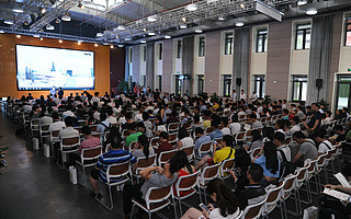 蜂巢初橙企业服务大会完美落幕，探路SaaS服务撬动万亿级市场！