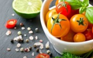 转型五次却节节败退,用互联网思维做电商的90后蔬菜店为什么做不过70后的传统老店?