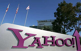 雅虎卖了48亿美元，连曾经市值的零头都不够；致命错误不断，它是如何一步步玩死自己的？