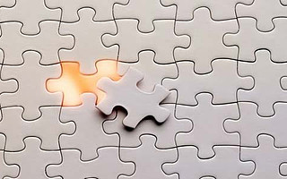 互联网时代转型:要么专业化,要么平台化