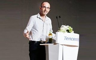 《未来简史》赫拉利:人工智能会成为人类史上重要的革命