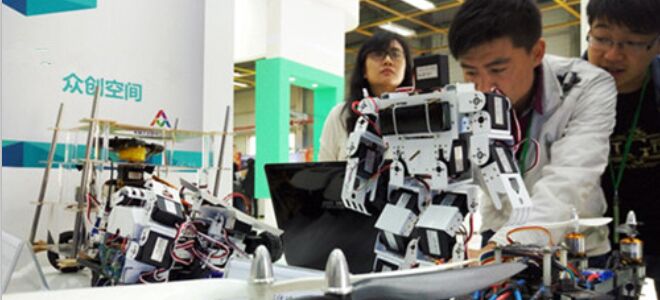 雙創周·西安|西安i創途眾創公園 工業機器人正整裝迎客