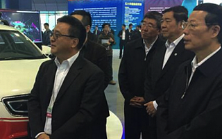 雙創周|張高麗現身北京“雙創周”點贊百度技術創新