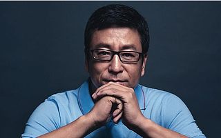 白岩松互联网三问：一本正经地胡说八道