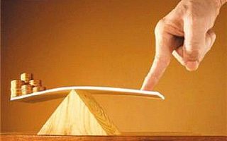 用勤奋和努力敲开2017年司法考试的大门