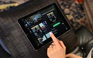 这个抱枕不仅要抱抱 还顺便抢了支架们的工作