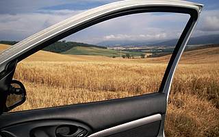 【1104创精选】在国产无人车里拿着国产手机用国产小程序做直播的未来生活，你期待吗？