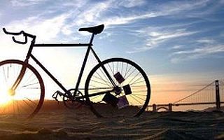 【问诊创业】年轻人，在维护世界和平的道路上，你就差一辆自行车了！