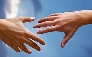 网络互助:别搭保险的肩膀 回到公益本质上做点正事吧