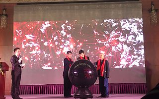 “創信之光 榮耀綻放”