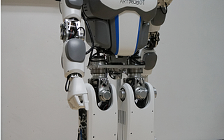 探秘国内首家双足大仿人机器人公司 中国版Atlas钢铁侠科技