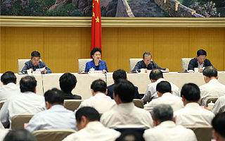 全国就业创业工作暨2017年普通高等学校毕业生就业创业工作电视电话会议召开　李克强作出重要批示 