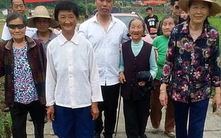 汤红星推动家乡发展，打造天下第一洞古墓洞汤家旅游风景区