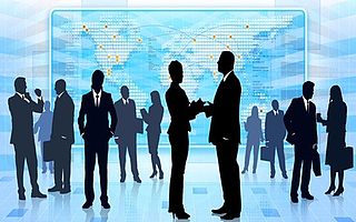 初创企业面对升级转型应该选择注册商标还是购买商标?