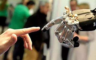 中盈網:人工智能 超人類生產力正在崛起