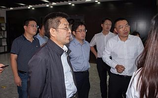 商务部领导莅临红眼兔参观指导