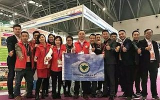 地坪行业健康发展，四川万亚义不容辞!