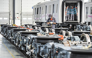 轨道交通加速成网 居民出行品质不断提升