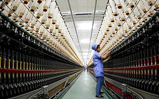 新疆国税备好“地图”当好“向导” 帮企业消除“走出去”烦恼