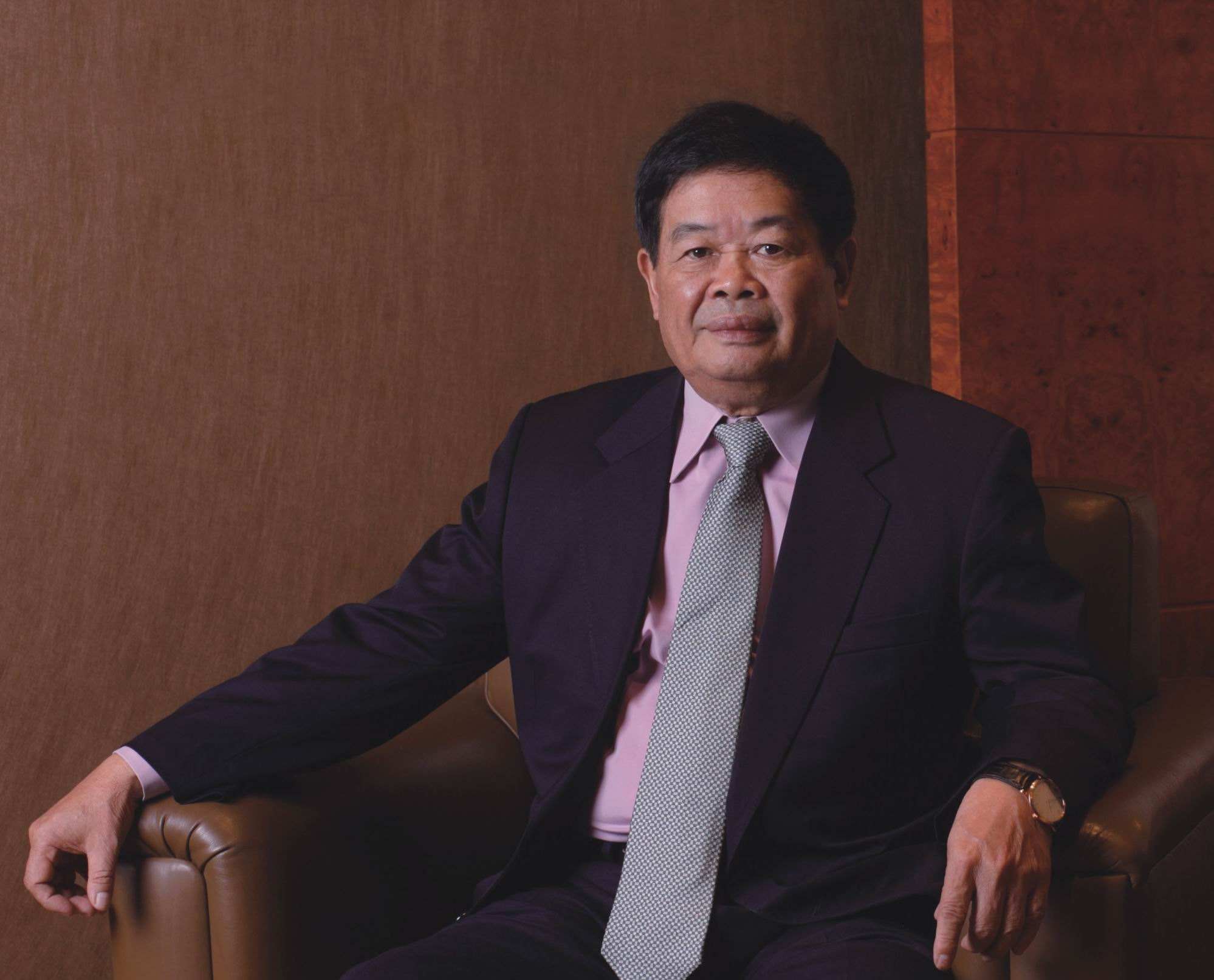 曹德旺谈美国工会：它是做保护伞生意