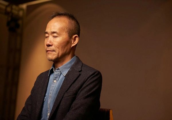 王石放弃股权：我的遭遇为何没发生在马云身上