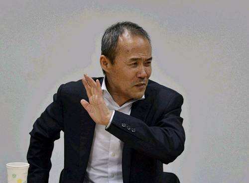 攀登珠峰的“地产教父”王石：第一次差点没下来