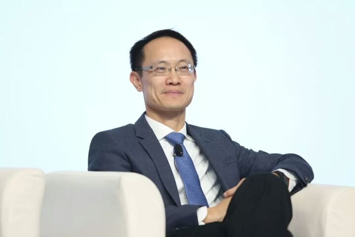 小米总裁调侃iPhoneXR是降配降价