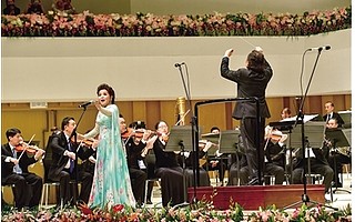 云端”開唱 夢系紅樓——紅樓夢全版主題音樂會(huì)贏得滿堂彩