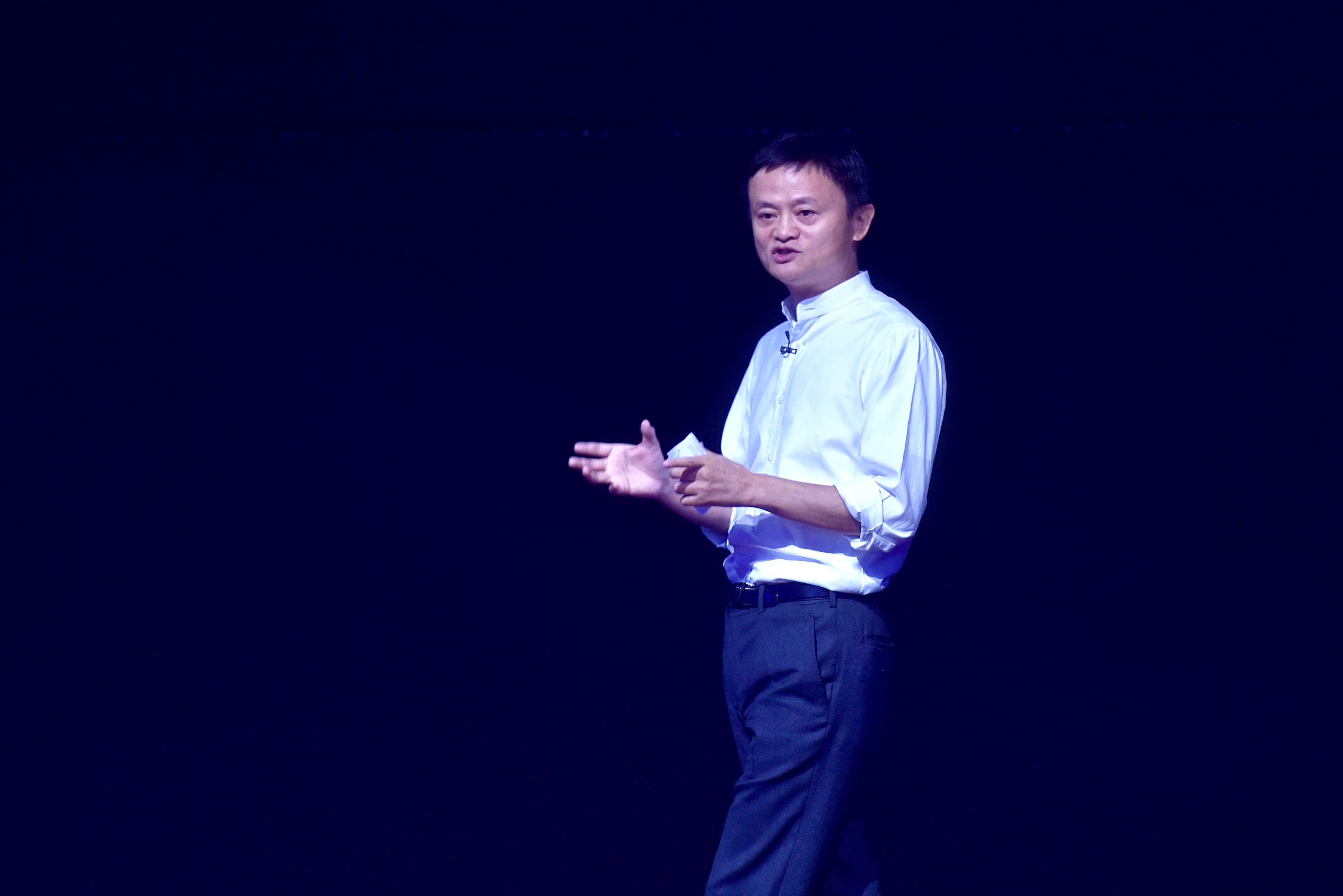 马云忠告年轻人：经常问自己三个问题，就不会迷路！