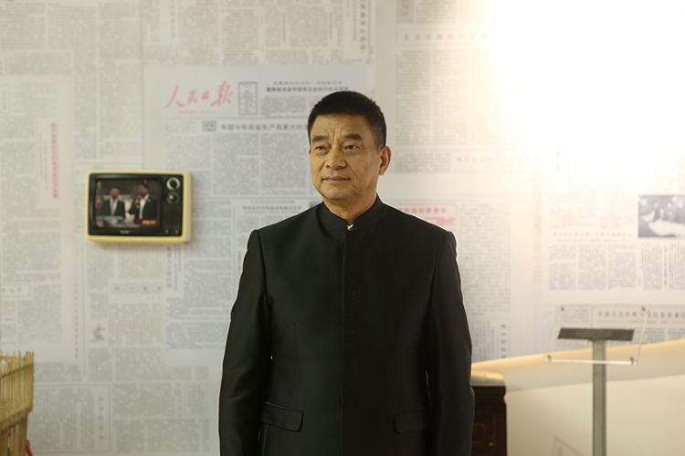 刘永好：传统企业创新有两点妙招？