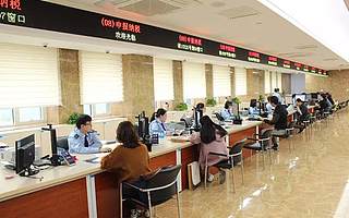 10月“大征期”平稳顺畅！各地纳税人体验不一样的“新服务”