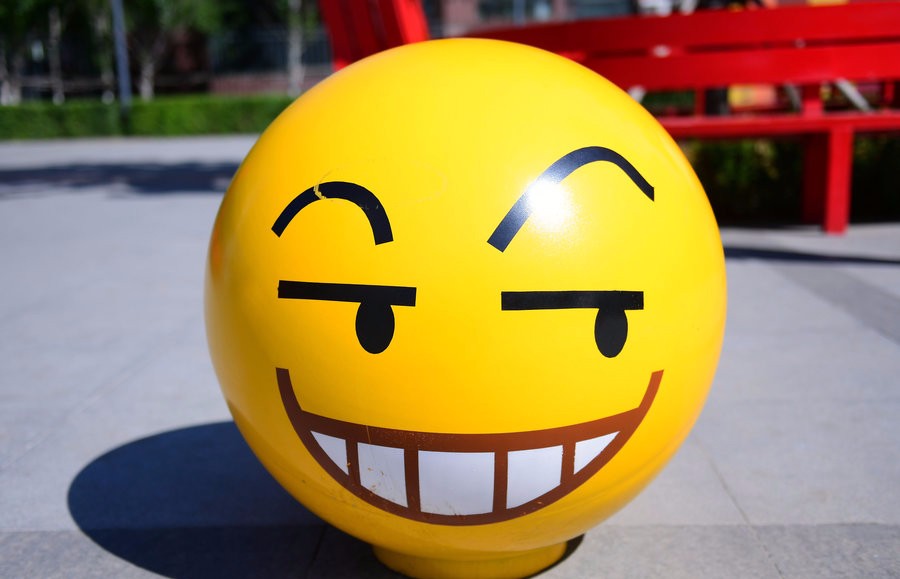 鱿鱼、啤酒、棒棒糖　火遍全球的Emoji从哪里来？