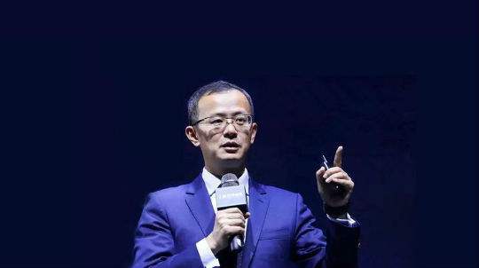 丁祖昱：820万毕业生会成置业刚需