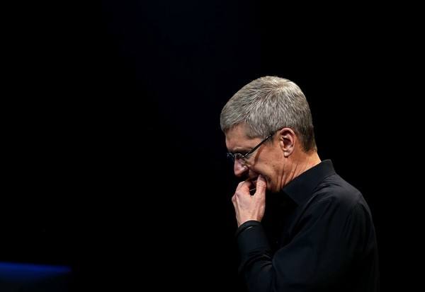 苹果财报符合预期　库克反思iPhone定价　相关零件股上涨