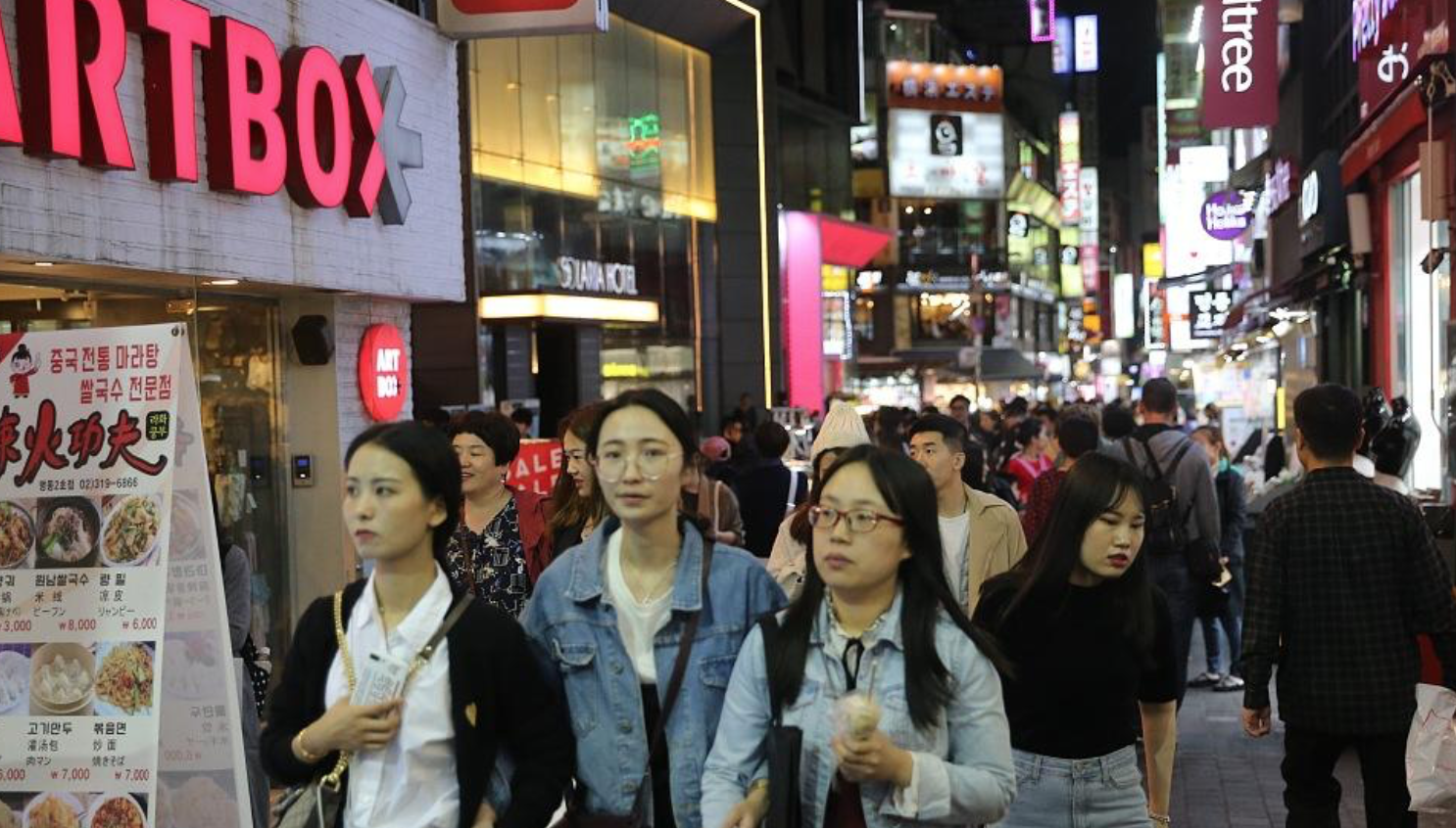 春节700万中国人出国游却不去韩国？韩免税店：连代购都不来了！