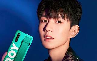 王源成为小米手机代言人