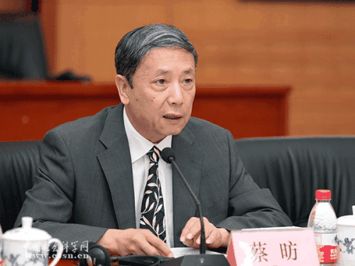 蔡昉：目前自然失业率为5%无需过大强刺激