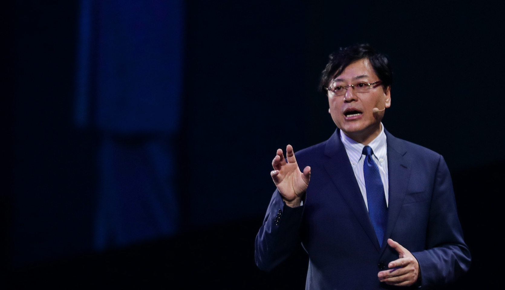 杨元庆怼折叠屏手机：很多厂商都是PPT产品